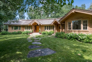 101 Willow Rd, Hailey, ID 83333