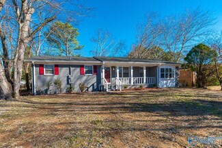 6116 Valley Park Dr NW, Huntsville, AL 35810