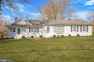 551 E Callowhill St, Perkasie, PA 18944