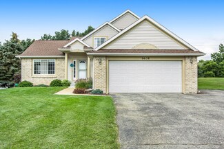6659 Fairoaks Dr SE, Alto, MI 49302