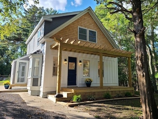 182 Braley Rd, East Freetown, MA 02717