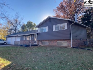 924 Sycamore Place, McPherson, KS 67460