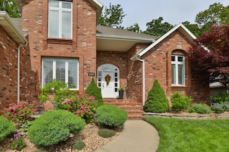 2539 S Forrest Heights Ave, Springfield, MO 65809