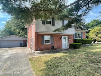 9000 Seaforth Dr, Louisville, KY 40258