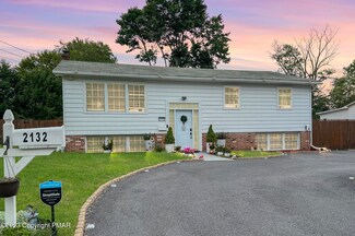 2132 Wallace St, Stroudsburg, PA 18360