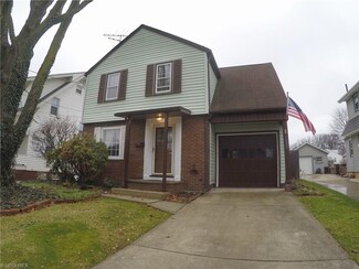 1005 Bellflower Ave SW, Canton, OH 44710
