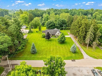 110 W Section St, Milford, IN 46542
