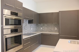 7661 NW 107th Ave Unit 810, Doral, FL 33178