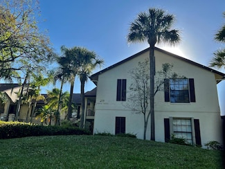 3211 Jog Park Dr, Greenacres, FL 33467