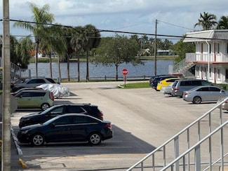 3280 Cynthia Ln Unit 210, Lake Worth, FL 33461