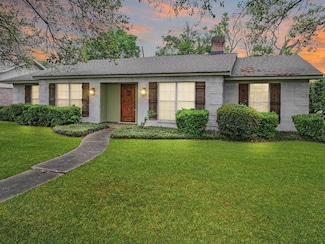 6420 Daisy Dr, Beaumont, TX 77706