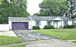 624 Shaker Dr, Medina, OH 44256