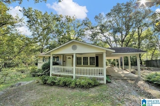 1325 Vivian St, Leeds, AL 35094