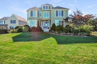 27 Sheppard Rd, Sagamore Beach, MA 02562
