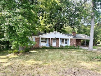 201 Grove St, Cooleemee, NC 27014