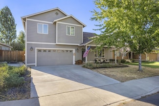 2675 NE 9th St, Redmond, OR 97756