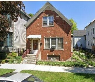 2416 W Belden Ave, Chicago, IL 60647