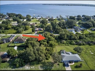 306 Fox Ridge Rd, Lake Placid, FL 33852