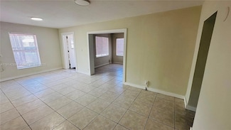 2250 NE 136th St, North Miami Beach, FL 33181