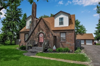 6060 Broadway St, Lancaster, NY 14086