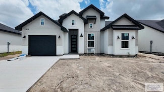 17878 Redwood St, Combes, TX 78552