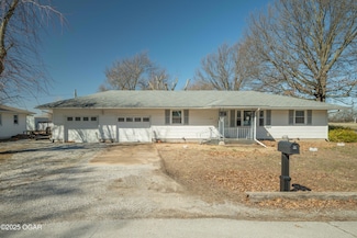 413 N Logan St, Girard, KS 66743