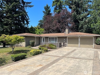 12206 NE 106th St, Kirkland, WA 98033