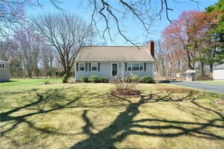 32 Tomlinson Rd, Attleboro, MA 02703