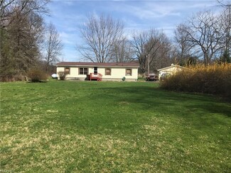 1375 N Duck Creek Rd, North Jackson, OH 44451