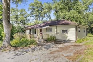 3113 Oakwood St, Portage, IN 46368