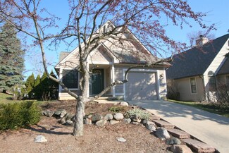2554 Country Village Ct, Ann Arbor, MI 48103