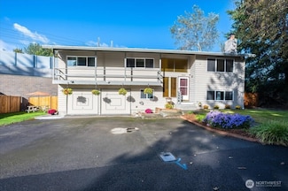 15121 3rd Ave NE, Shoreline, WA 98155