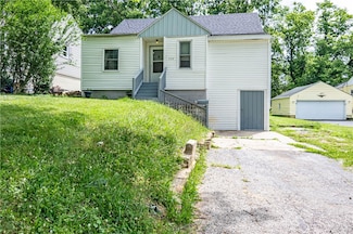 550 Sheridan Dr, Decatur, IL 62521