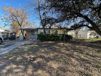 2206 Robinwood Dr, Fort Worth, TX 76111