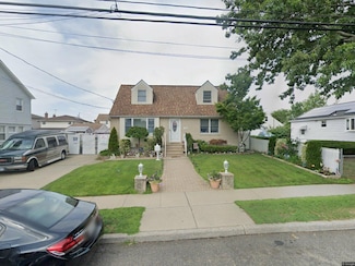 128 Hunnewell Ave, Elmont, NY 11003