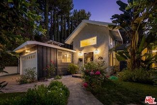 9476 Hidden Valley Place, Beverly Hills, CA 90210