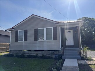 5320 Wickfield Dr, New Orleans, LA 70122