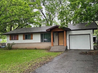 1805 Cole St, West Plains, MO 65775