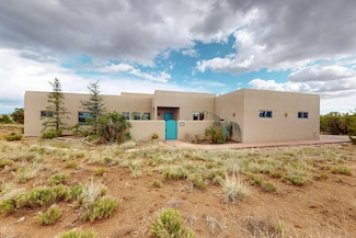 31 Chapala Rd, Santa Fe, NM 87508