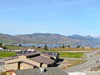 124 Madisen Ln, Chelan, WA 98816