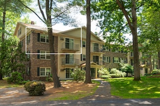 5 Autumn Leaf Dr Unit 24, Nashua, NH 03060