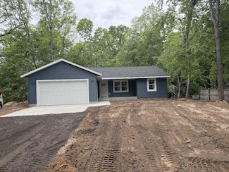 5667 Dalson Rd, Twin Lake, MI 49457