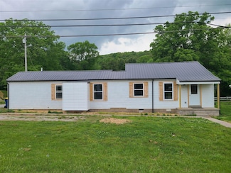 1212 W 9th St, Russellville, KY 42276