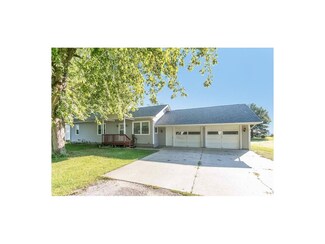 4990 Linn St SW, Kalona, IA 52247