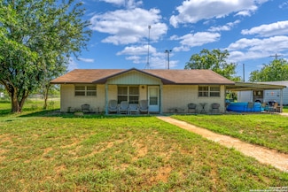 258 County Road 4000, Pearsall, TX 78061