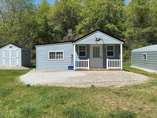 3010 Higgins Rd, Vassar, MI 48768