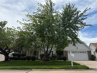 2529 Maple Tree Dr, Saint Charles, MO 63303