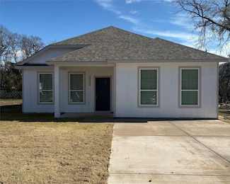 2205 Wellington St, Greenville, TX 75401