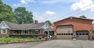 2102 Darlington Rd, Beaver Falls, PA 15010