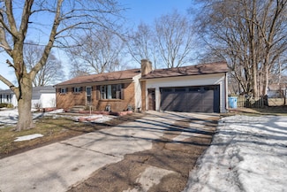 269 Hope Ave, Holland, MI 49423